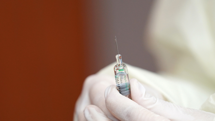老年人如何预防又“阳”了？专家建议适时接种疫苗